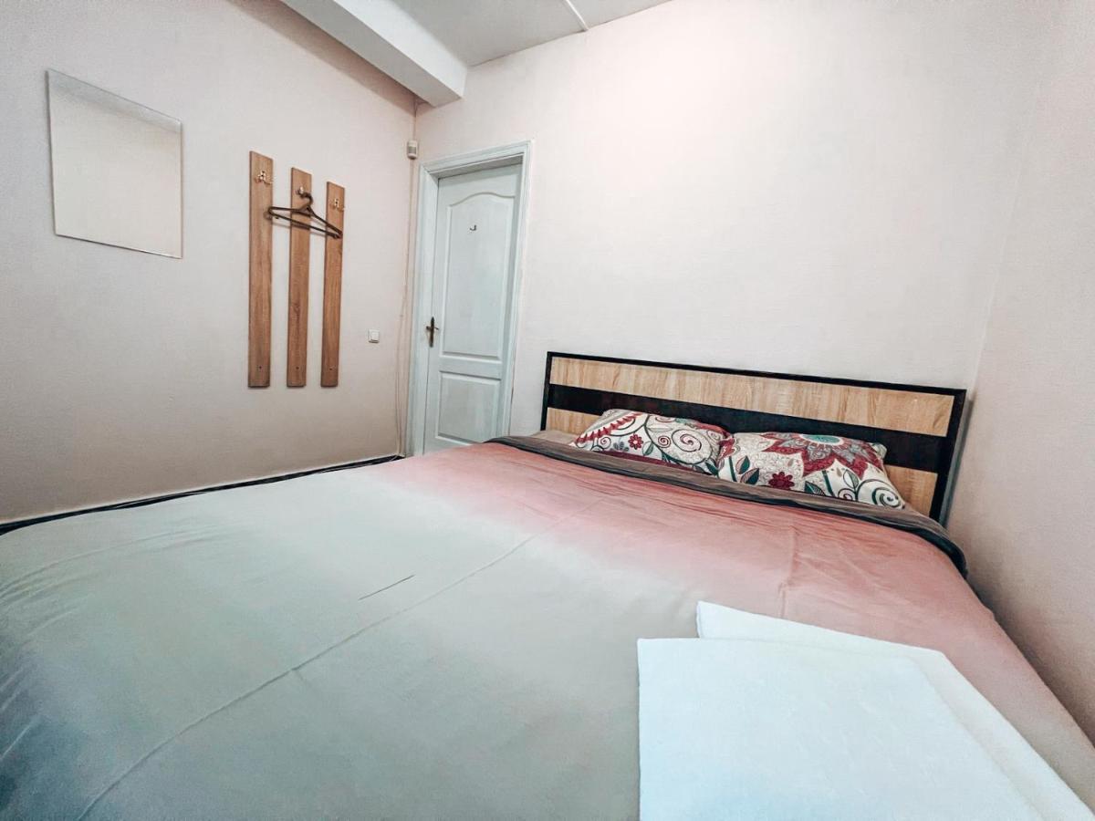 Guest House Near Railway Station Київ Екстер'єр фото